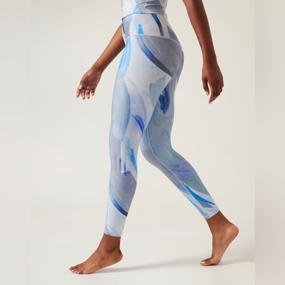 ✨NWT! Athleta Elation 7/8 Tight in Vibrance Snowfall Blue. - Picture 2 of 6